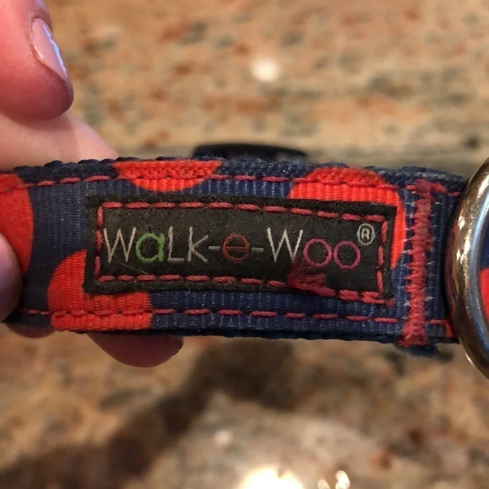 Polka dot dog collar